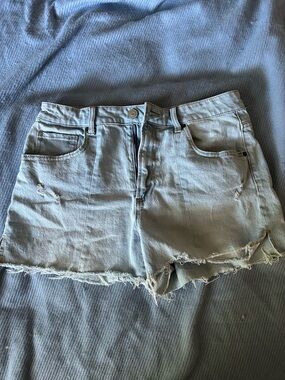 No Boundaries Light Wash Distressed Denim Shorts